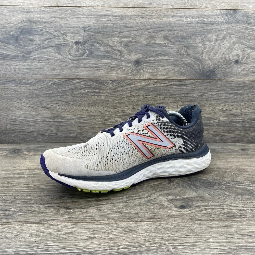 New Balance 680 Fresh Foam Women's Running Shoes Size 8 White Blue Walking - Picture 3 of 13